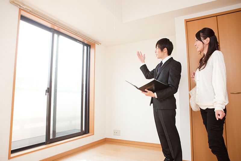 Nhà hoang là một lựa chọn cho những người thu nhập thấp.